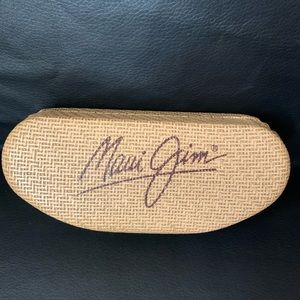 Maui Jim large clam sunglasses case